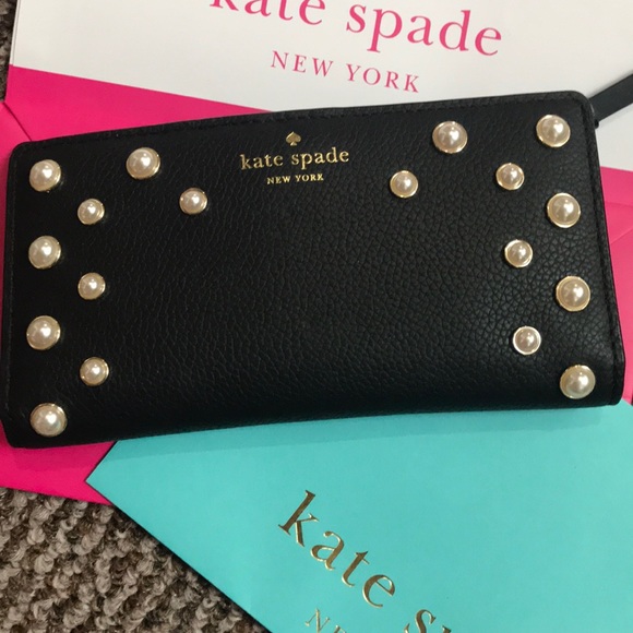 🆕Kate Spade ♠️ wallet - Picture 2 of 4